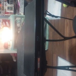 Black Samsung blu ray disc player